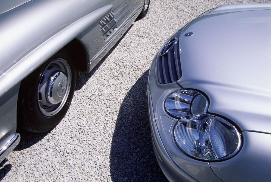  Mercedes-Benz SL-Class 2002 года  (фото 10 из 21)